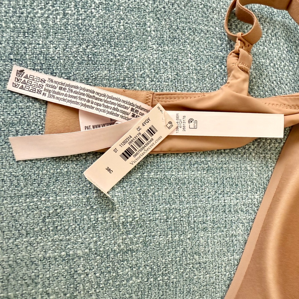 Victoria’s Secret Wireless Full Coverage Bra 38C - Picture 4 of 4